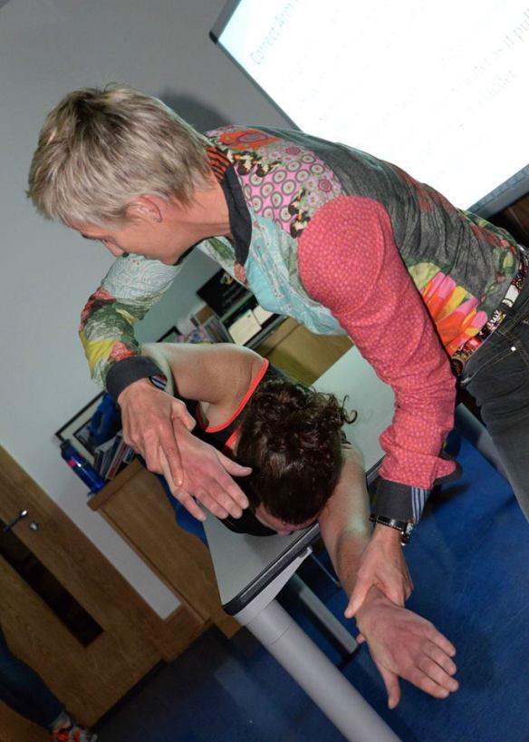 Eilis & swim model Cashell show how it's done.