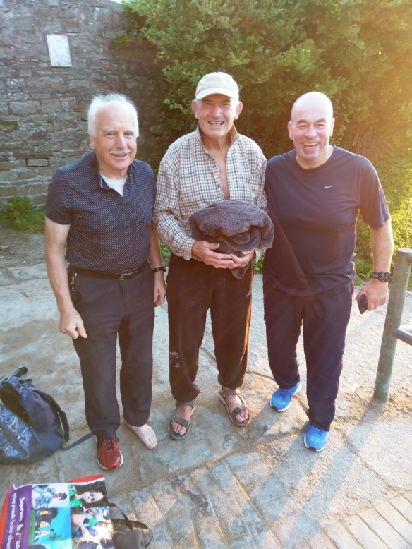 Meet the stars - Steve Redmond gets to have his photo taken with Pat Higgins and Tom Bermingham. "Better than any Oceans Seven", said Steve :-)